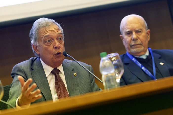 Fernando Mattos y Joaquín Fernández, el 24 de setiembre, en la Torre Ejecutiva. · Foto: Ernesto Ryan