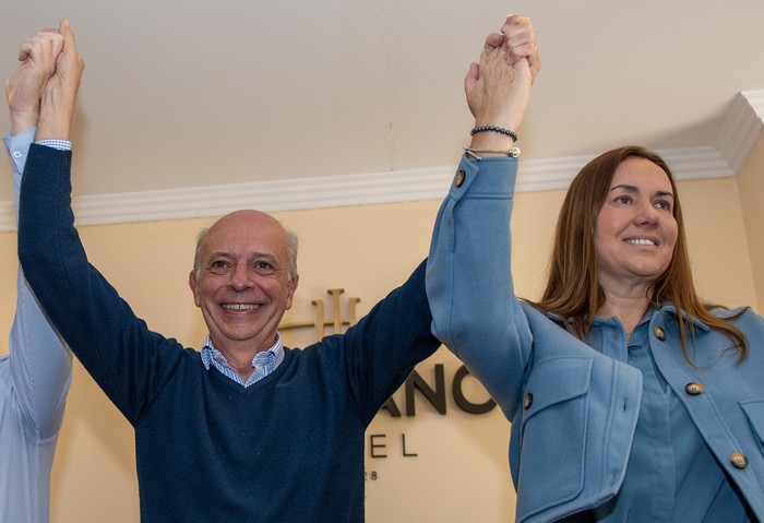 Javier García y María de Lima, durante una conferencia de prensa de la lista 2812 en Colonia (archivo, setiembre de 2024). · Foto: Ignacio Dotti