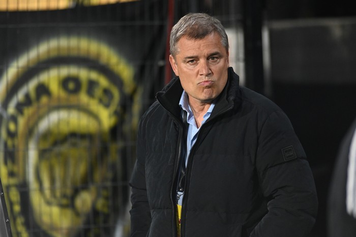 Diego Aguirre, el 26 de setiembre, durante el partido ante Flamengo, en el estadio Campéon del Siglo. · Foto: Alessandro Maradei