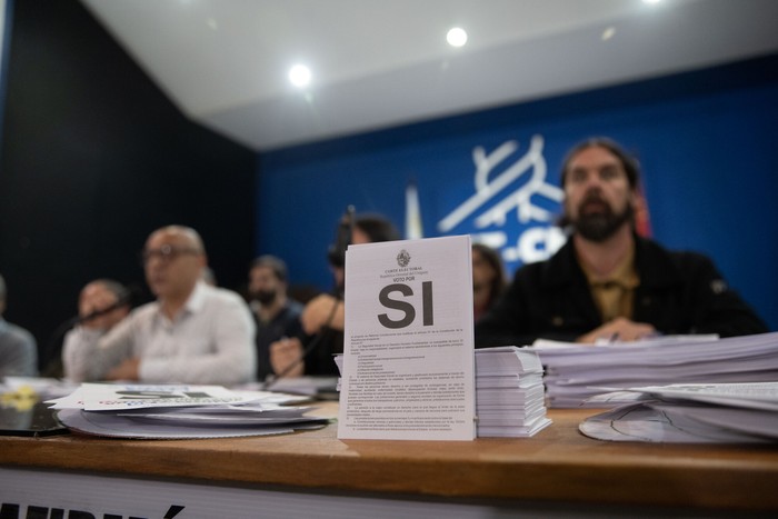 Conferencia de prensa del PIT-CNT, el 2 de octubre, por el plebiscito de la seguridad social. · Foto: Mara Quintero