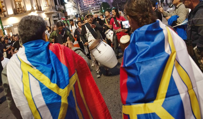 Llamada Frenteamplista Antirracista, este jueves, en el Centro de Montevideo. · Foto: Martín Varela Umpiérrez