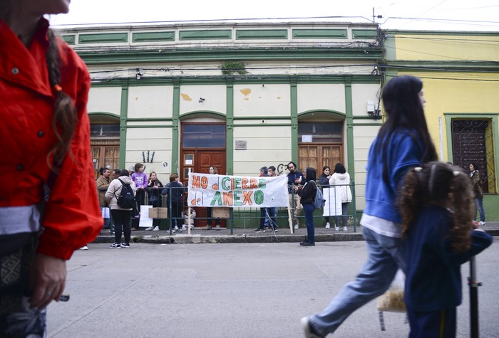 Movilización de padres y docentes en San Carlos. (archivo, octubre de 2024)