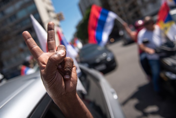 Foto principal del artículo 'Encuesta de Cifra: 44% piensa votar al Frente Amplio, 23% al Partido Nacional y 15% al Partido Colorado' · Foto: Gianni Schiaffarino