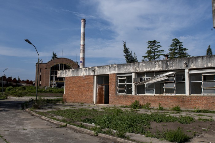 Lugar de Sudamtex donde se instalará la Universidad de la República, en Colonia del Sacramento. · Foto: Ignacio Dotti