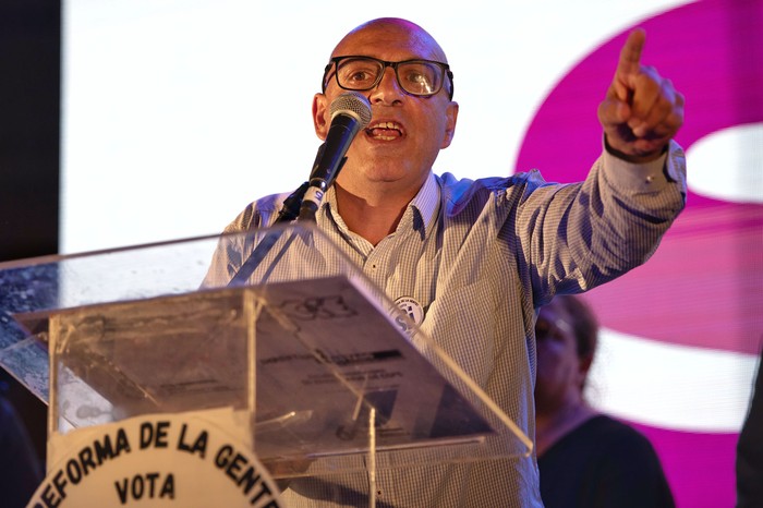 Marcelo Abdala, el 24 de octubre, en el cierre de la campaña por el Sí. · Foto: Martín Varela Umpiérrez