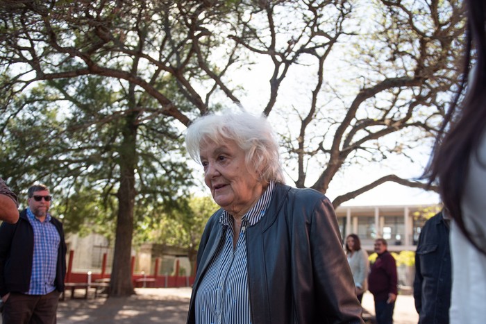 Lucía Topolansky, el 27 de octubre, en la escuela 159. · Foto: Gianni Schiaffarino