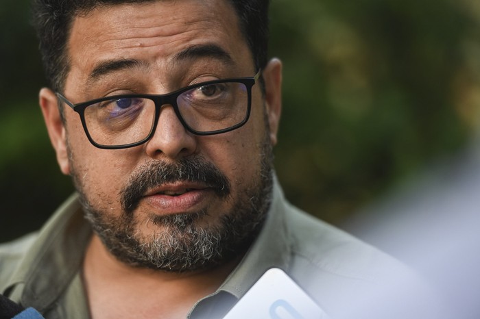 Alejandro Sánchez en la sede del Frente Amplio. · Foto: Mara Quintero