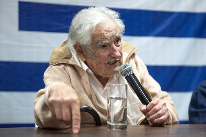 José Mujica, el 19 de noviembre, en el Club Cervecerías del Uruguay, en Montevideo. · Foto: Gianni Schiaffarino