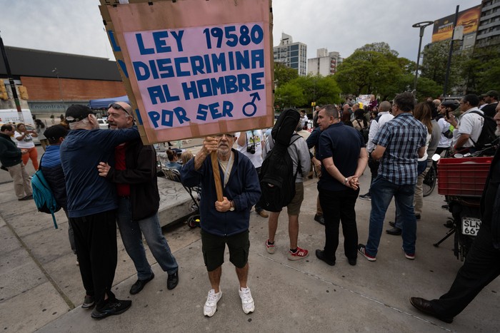 Movilización por el Día Internacional del Hombre en Uruguay, el 19 de noviembre de 2024. · Foto: Mara Quintero