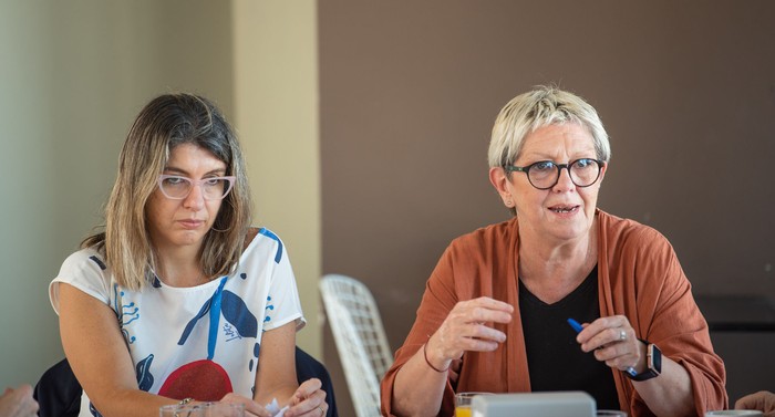 María Noel Sanguinetti y Lilián Abracinskas en la actividad sobre datos de aborto. · Foto: Gianni Schiaffarino