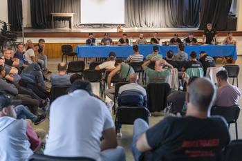 Asamblea de trabajadores de la Federación de Obreros de la Industria de la Carne (archivo, diciembre de 2024). · Foto: Ernesto Ryan