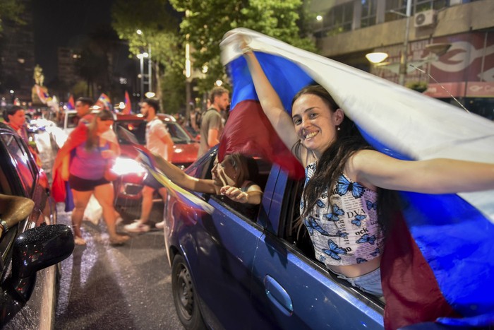 Simpatizantes del Frente Amplio, tras el triunfo electoral. (archivo, noviembre de 2024) · Foto: Hugo de León