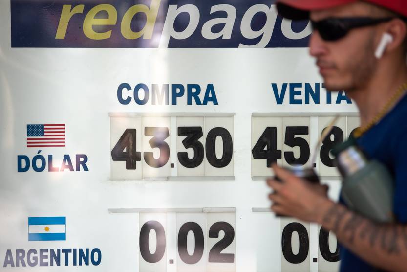 20260111 ECO bcu dolarizacion