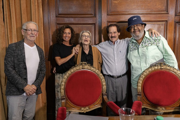 Hugo Fattoruso, Adriana Yaffé, Vera Sienra, Braulio López y Ruben Rada, el 12 de diciembre en el Paraninfo de la Universidad de la República. · Foto: Rodrigo Viera Amaral