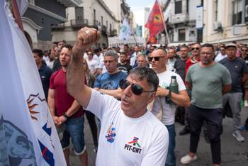 Movilización de sindicatos industriales (archivo, diciembre de 2024). · Foto: Gianni Schiaffarino