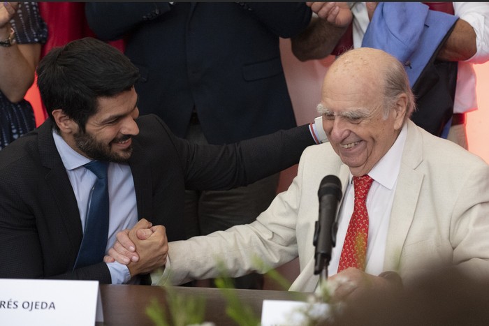 Andrés Ojeda y Julio María Sanguinetti, el 23 de diciembre, en la Casa del Partido Colorado. · Foto: Alessandro Maradei