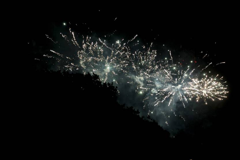 20251222 maldo fuegos artificiales