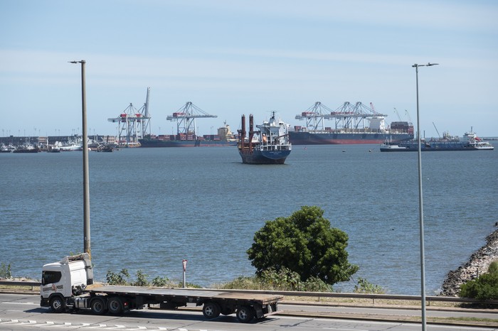 Puerto de Montevideo desde Capurro. (archivo, enero de 2025) · Foto: Alessandro Maradei