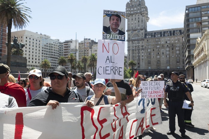 Movilización de trabajadores , el 3 de enero, en Torre Ejecutiva. · Foto: Alessandro Maradei