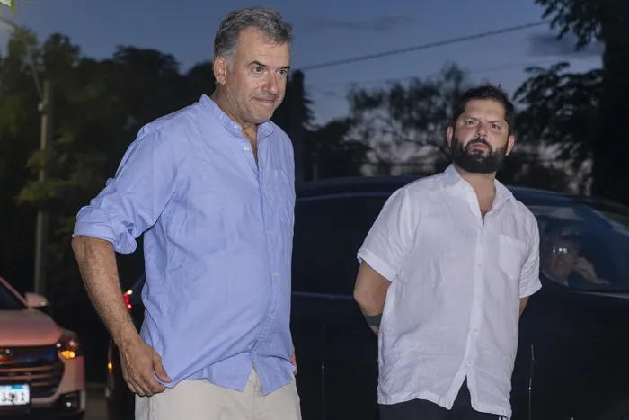 Yamandu Orsi y Gabriel Boric (archivo, febrero de 2025). · Foto: Rodrigo Viera Amaral