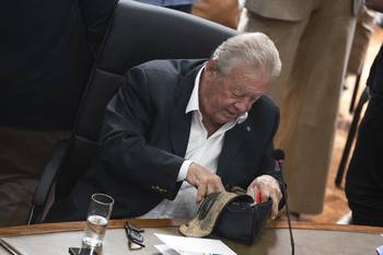 El intendente de Colonia, Carlos Moreira, en el Congreso de Intendentes (archivo, febrero de 2025). · Foto: Gianni Schiaffarino