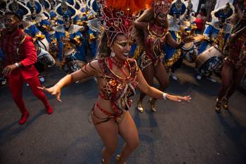 Cuareim 1080 durante el Desfile de Llamadas 2025. · Foto: Gianni Schiaffarino