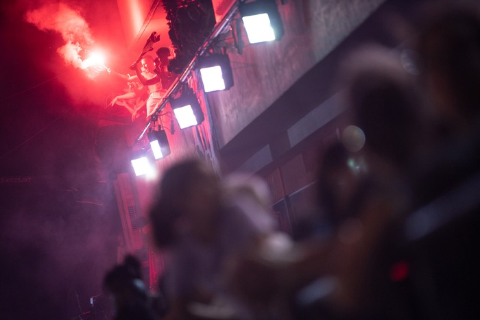 Calle Isla de Flores, el 8 de febrero de 2025, durante el desfile de Llamadas. Foto: Gianni Schiaffarino