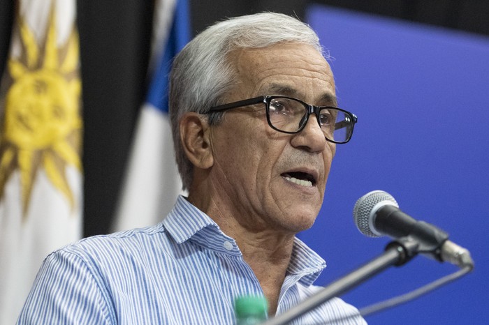 Juan Castillo durante el acto en el que asumió el cargo de ministro de Trabajo y Seguridad Social, el 6 de marzo. · Foto: Alessandro Maradei