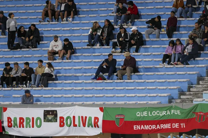 Hinchas de Boston River en el estadio Centenario. (archivo, abril de 2025) · Foto: Rodrigo Viera Amaral