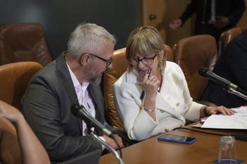 Leonel Briozzo y Cristina Lustemberg, el 2 de abril, en la Comisión de Salud Pública y Asistencia Social de Diputados. · Foto: Alessandro Maradei