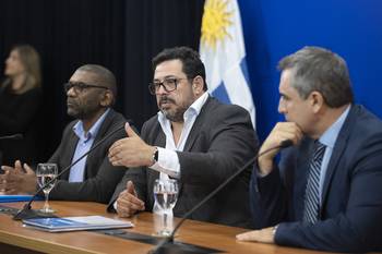 Edgardo Ortuño, Alejandro Sánchez y Pablo Ferreri en la Torre Ejecutiva (archivo, mayo de 2025). · Foto: Alessandro Maradei