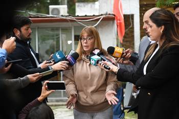 Cecilia Cairo en su casa en Pajas Blancas. · Foto: Alessandro Maradei