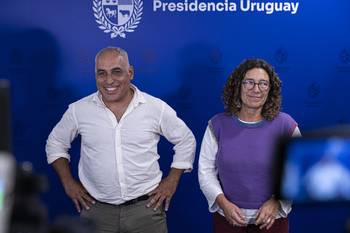 Fernando Olivera y Paula Baleato del PIAS, el 22 de abril, en la Torre Ejecutiva. · Foto: Rodrigo Viera Amaral