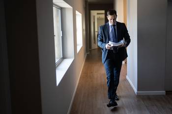 Raúl Williman, el 25 de abril, en su estudio. · Foto: Mara Quintero