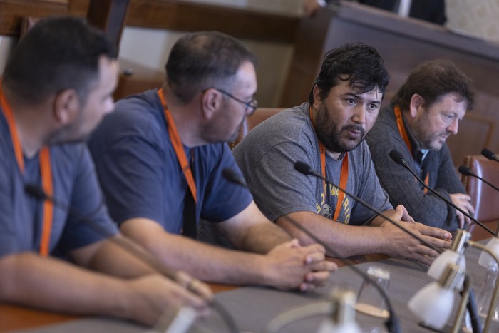 Antonio Ferreira, trabajador de Paycueros, el 8 de mayo en la Comisión de Trabajo y Seguridad Social del Senado. · Foto: Ernesto Ryan