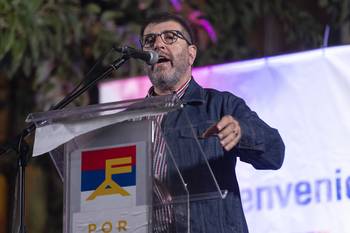 Fernando Pereira, durante un acto en el Municipio F, el 8 de mayo, en el intercambiador Belloni, en Montevideo. · Foto: Alessandro Maradei
