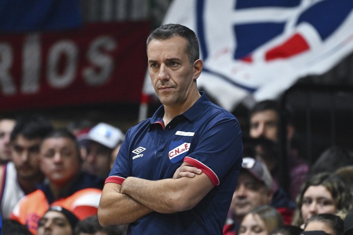 Álvaro Ponce, director técnico de Nacional. · Foto: Guillermo Legaria