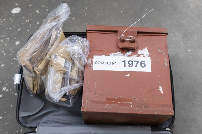 Materiales de un cirtcuito para las elecciones departamentales y municipales. · Foto: Rodrigo Viera Amaral