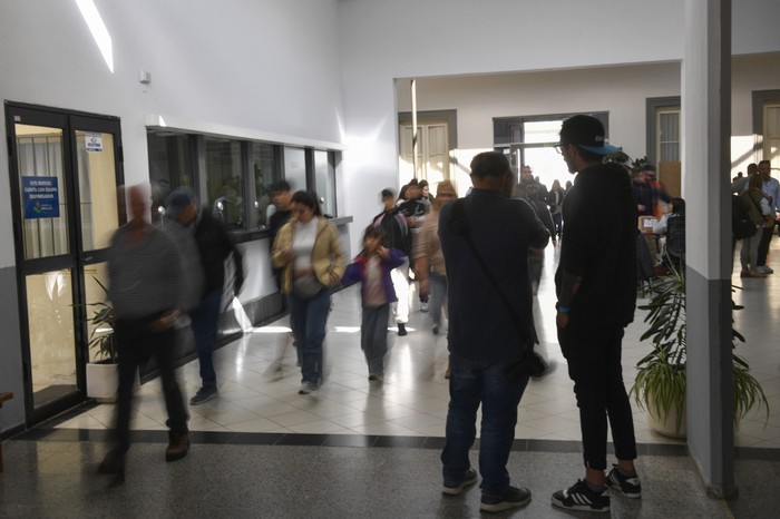 Edificio sede de la Intendencia Departamental de Lavalleja donde funcionaron circuitos electorales. · Foto: Fernando Morán