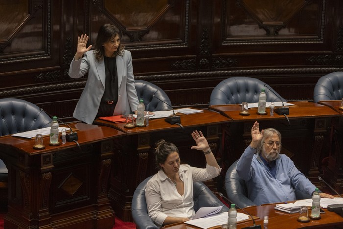 Bancada de Senadores del Frente Amplio (archivo, mayo de 2025). · Foto: Ernesto Ryan
