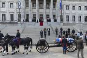 Llegada del cortejo fúnebre al Palacio Legislativo.