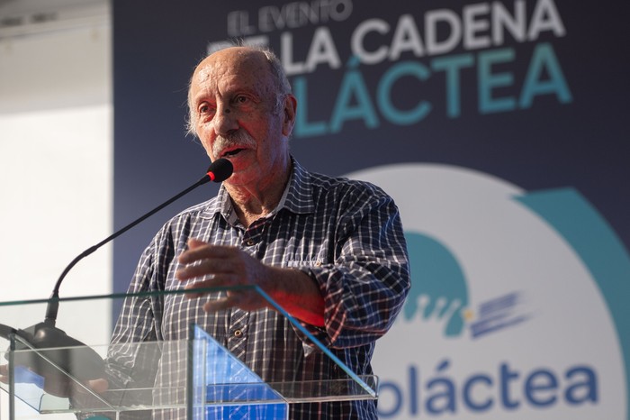 Ricardo Izaguirre durante la inauguración de Mercoláctea, el 15 de mayo. · Foto: Mara Quintero