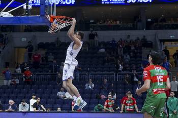 Luis Pedro Imas, de Nacional, el 16 de mayo, durante la primera final ante Aguada, en el Antel Arena, en Montevideo. · Foto: Rodrigo Viera Amaral