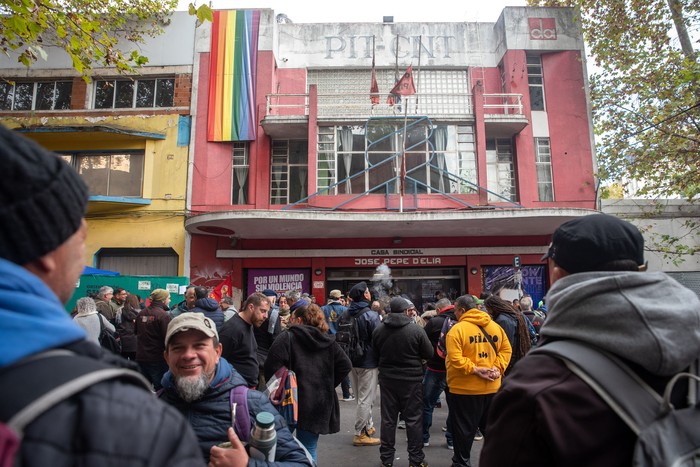 Foto principal del artículo 'El PIT-CNT informó que la primera etapa de los Consejos de Salarios comprenderá a 694.000 trabajadores' · Foto: Martín Varela Umpiérrez