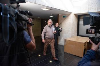 Gustavo González, en el edificio anexo del Palacio Legislativo (archivo, mayo de 2025). · Foto: Gianni Schiaffarino