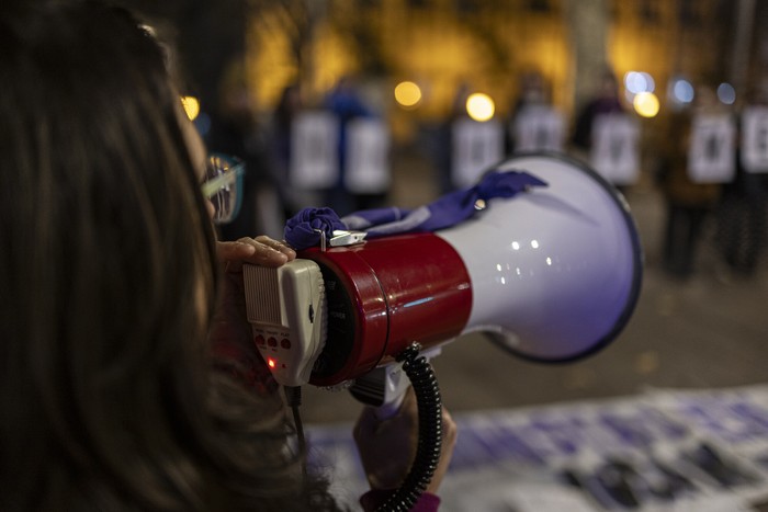 Concentración Ni Una Menos, en la plaza Cagancha, en Montevideo (archivo, junio de 2025). · Foto: Ernesto Ryan