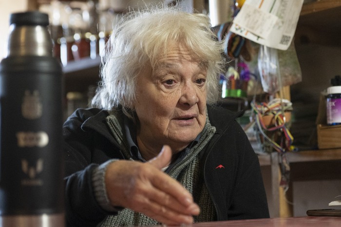 Lucía Topolansky en su casa de Rincón del Cerro. · Foto: Alessandro Maradei