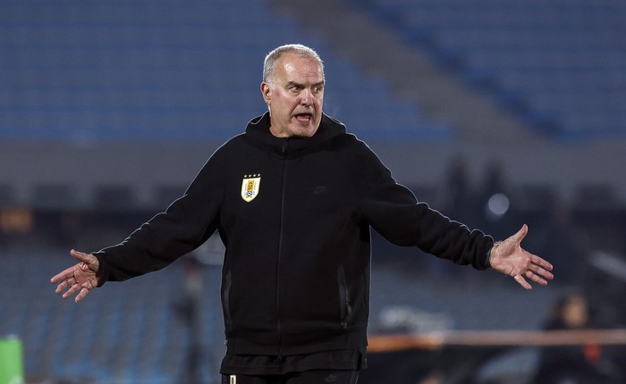 Marcelo Bielsa, el 10 de junio, en el estadio Centenario. · Foto: Rodrigo Viera Amaral Marcelo Bielsa, el 10 de junio, en el estadio Centenario. · Foto: Rodrigo Viera Amaral