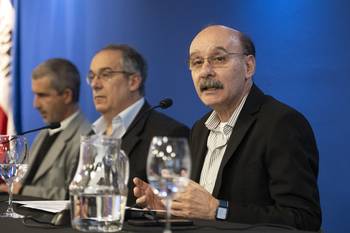 Pablo Caggiani, José Carlos Mahía, Martín Pasturino, en la sede del Ministerio de Educación y Cultura, el 11 de junio de 2025. · Foto: Ernesto Ryan