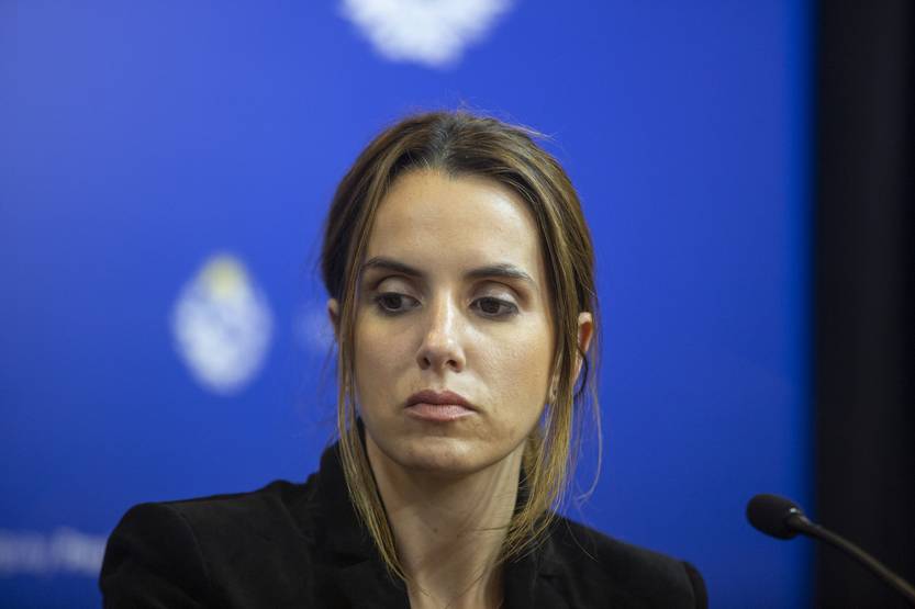 20221213 POL Carolina Ache